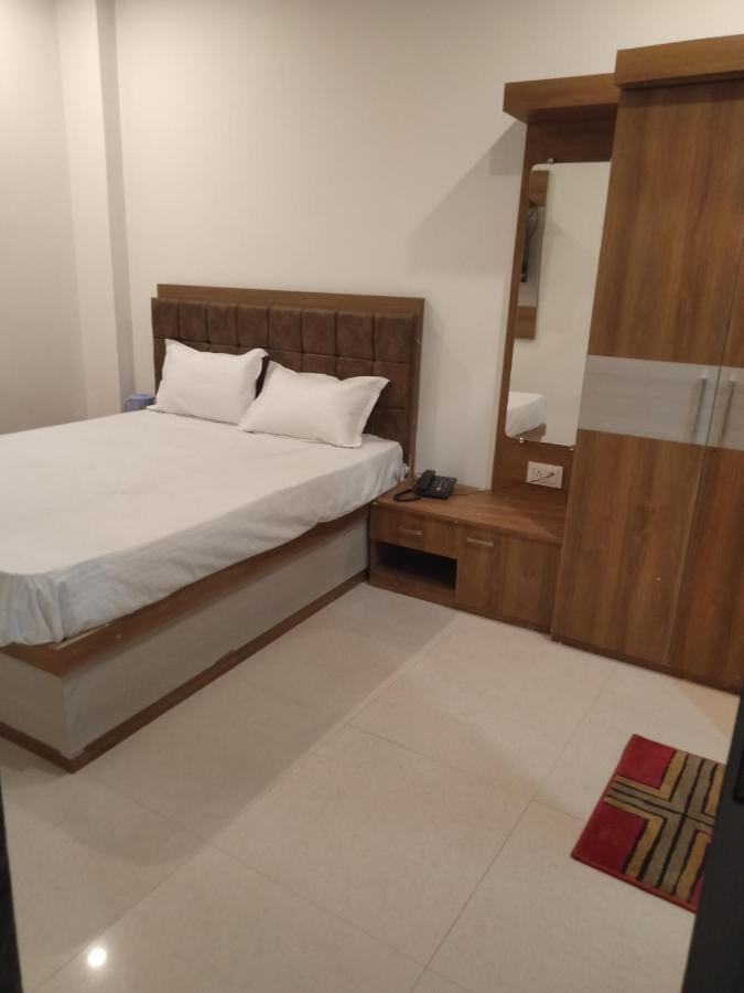 Rudraksha Guest House Варанаси Экстерьер фото