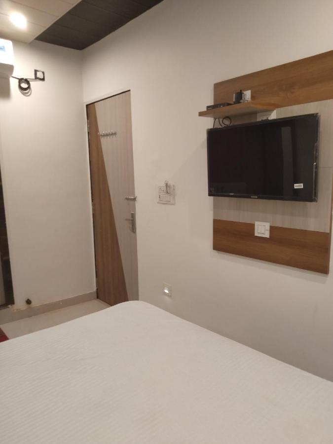 Rudraksha Guest House Варанаси Экстерьер фото